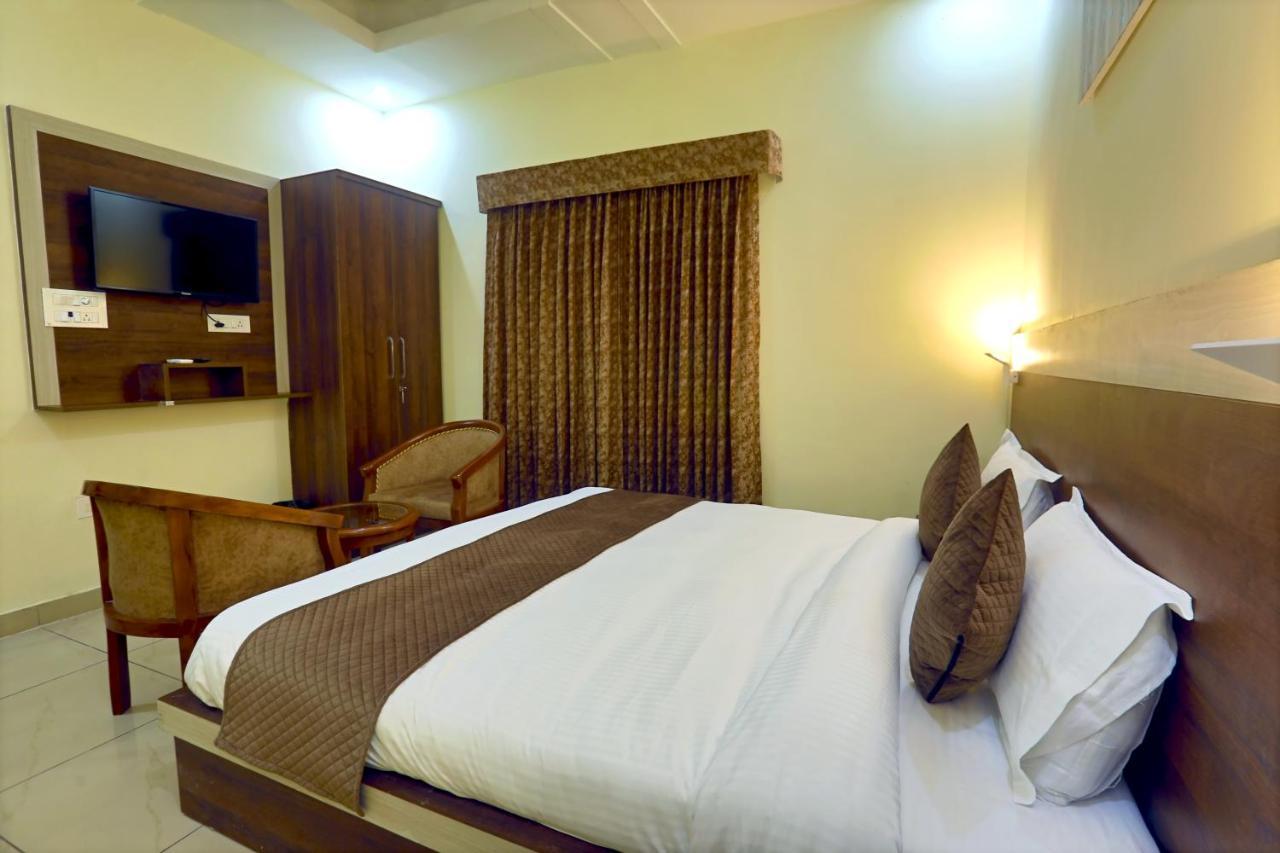 רישיקש Hotel The Glory מראה חיצוני תמונה